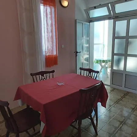 בית הארחה Vila Kamena 49