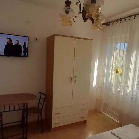 Vila Kamena 49 * טוצפי