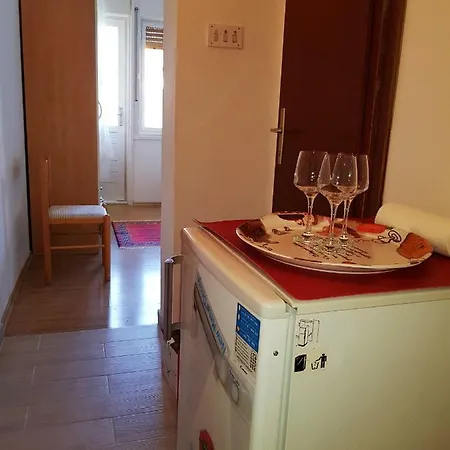 Vila Kamena 49 *